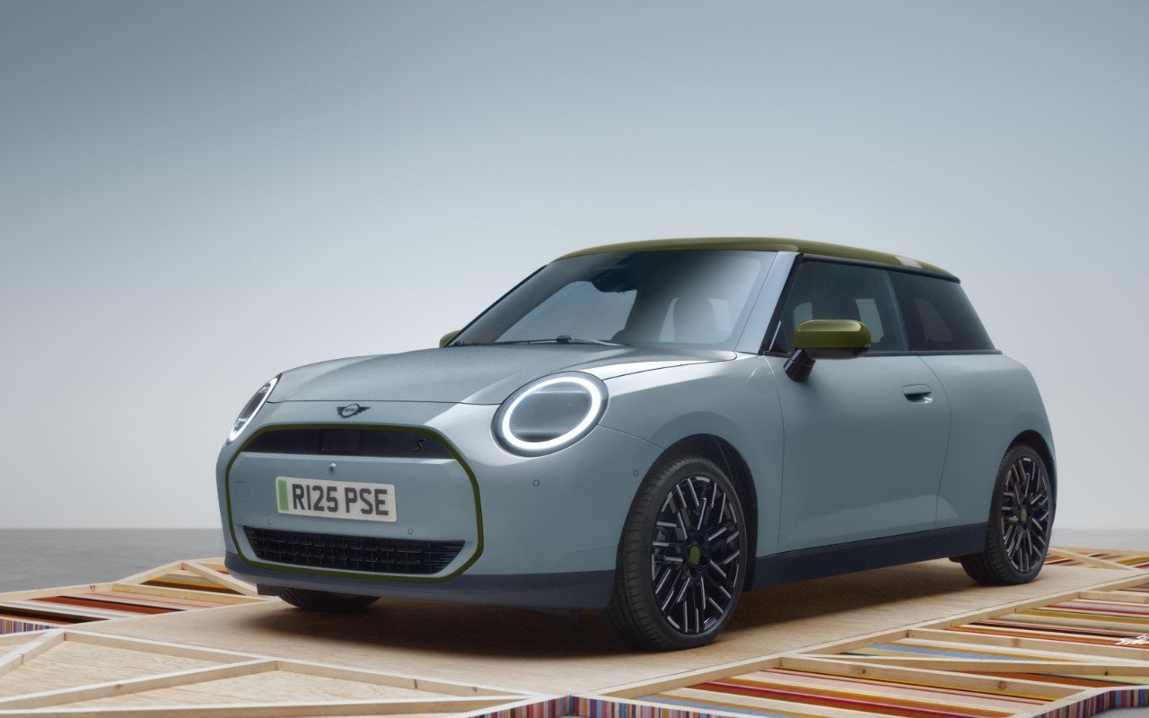 MINI Cooper SE Paul Smith Edition